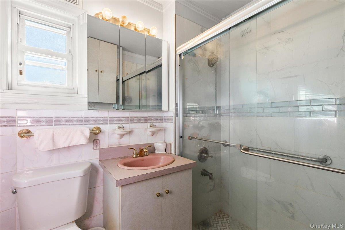 Single Family Tibbett Bronx, NY 10463, MLS-831778-15