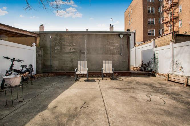 Single Family Alderton Street  Queens, NY 11374, MLS-831779-29