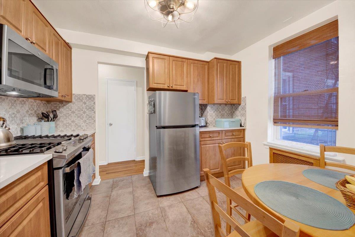 Coop Van Cortlandt  Bronx, NY 10470, MLS-831799-10