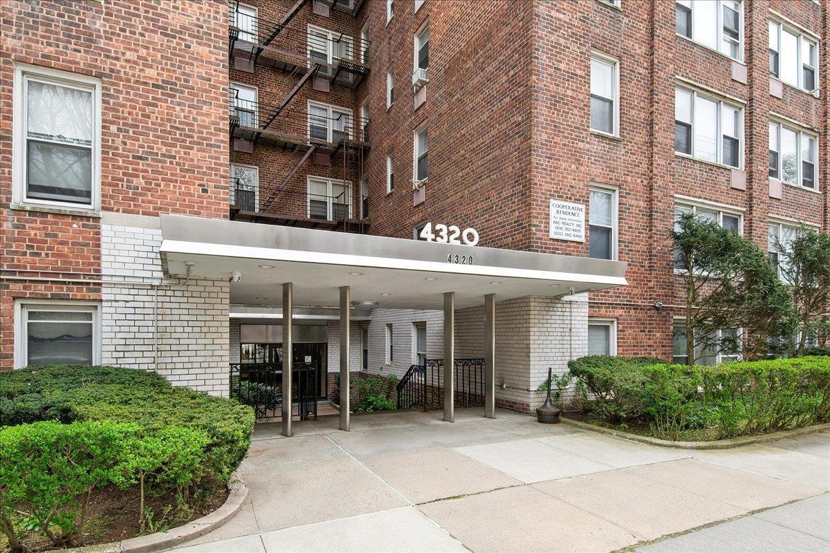 Coop Van Cortlandt  Bronx, NY 10470, MLS-831799-2
