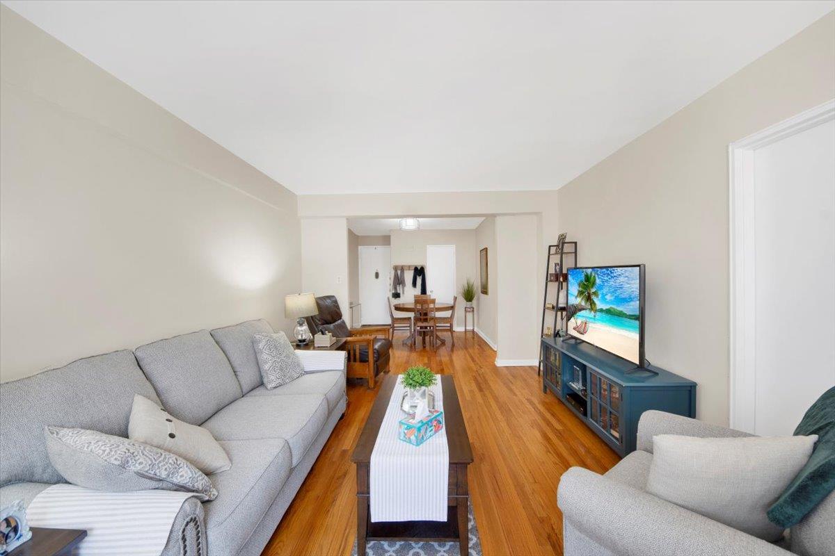 Coop Van Cortlandt  Bronx, NY 10470, MLS-831799-21