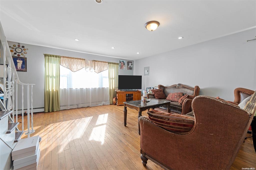 Single Family 126th Ave  Queens, NY 11434, MLS-831803-3