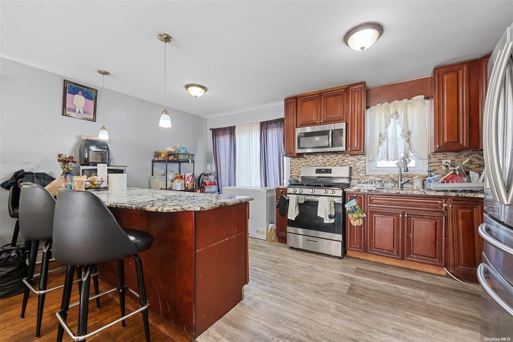 Single Family 126th Ave  Queens, NY 11434, MLS-831803-4