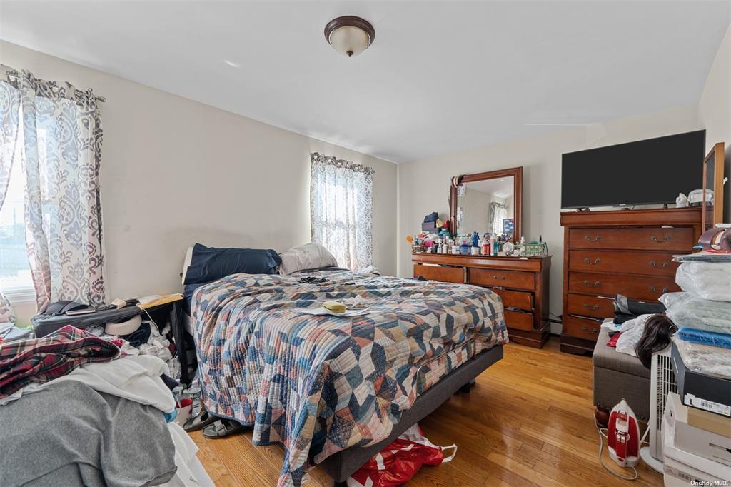 Single Family 126th Ave  Queens, NY 11434, MLS-831803-6