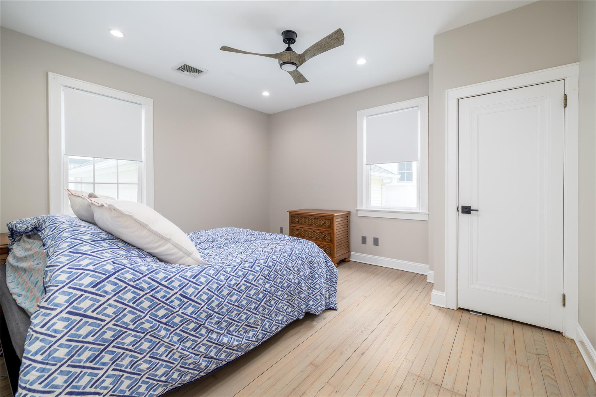Single Family Cedarhurst  Nassau County, NY 11569, MLS-831813-11