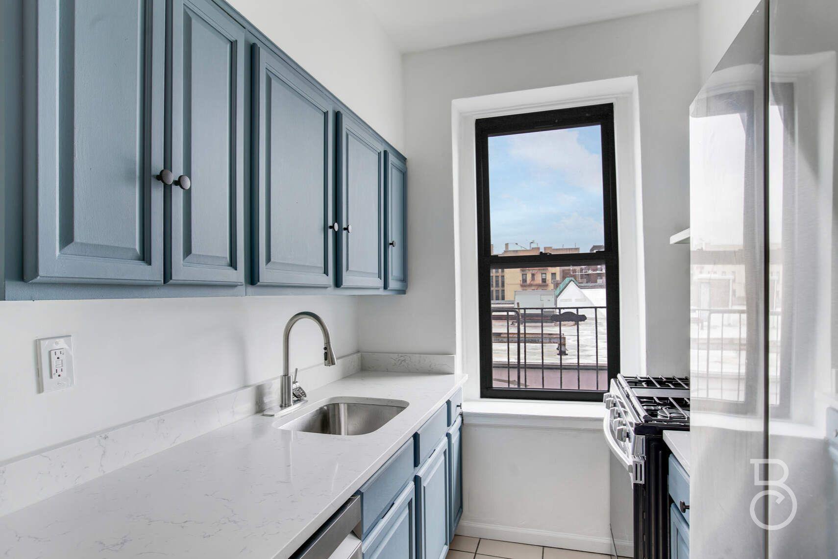 Coop in New York - 83rd  Queens, NY 11372