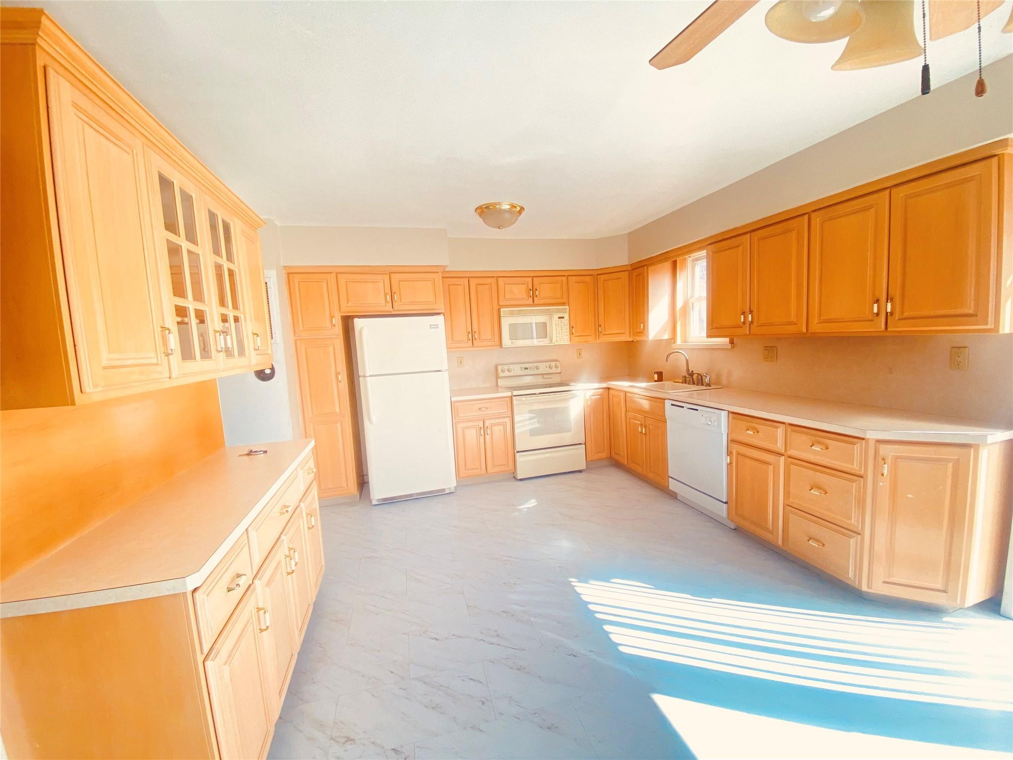 Single Family 65  Queens, NY 11362, MLS-831872-5