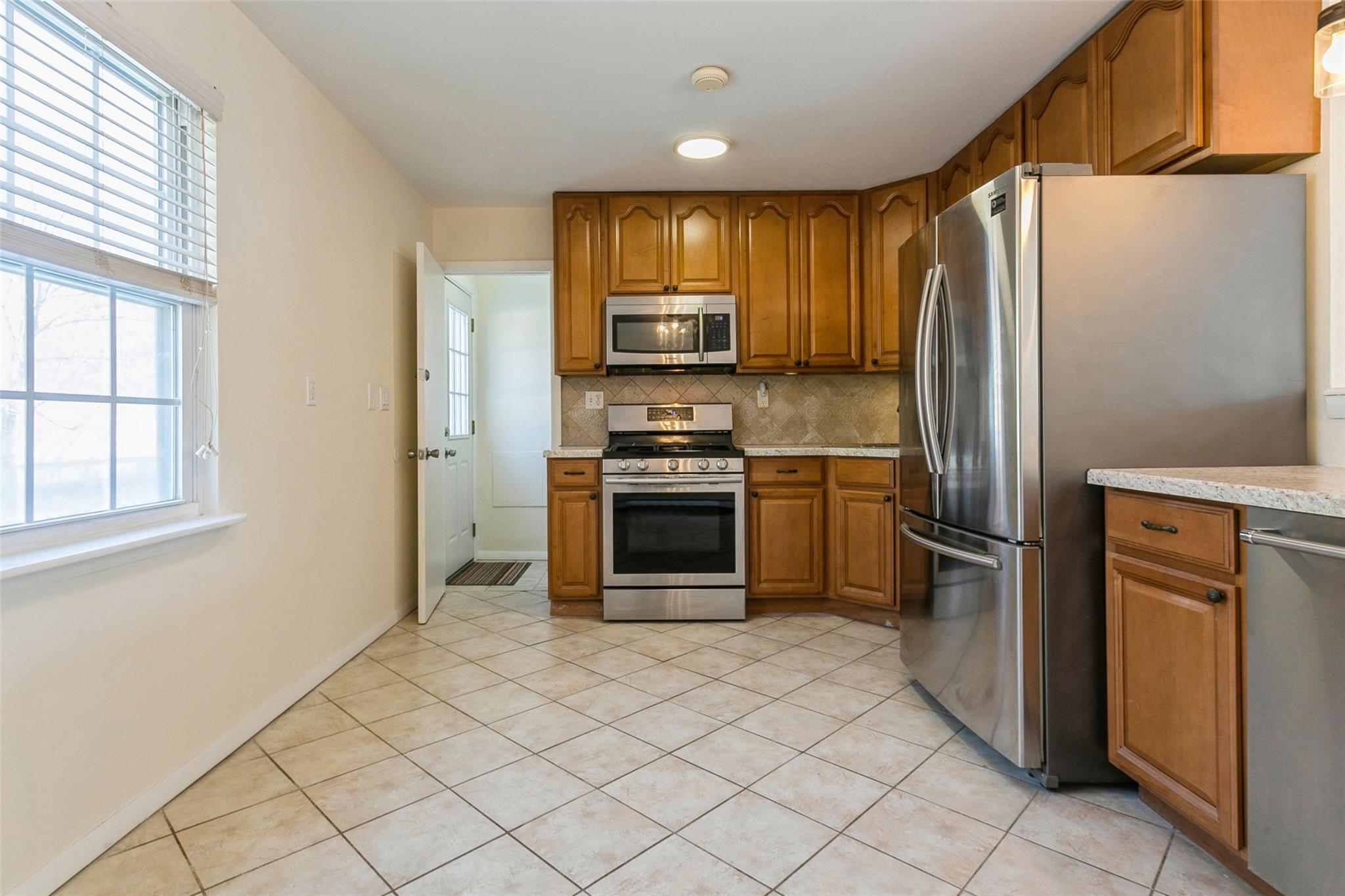 Single Family Sugar Hill  Westchester County, NY 10560, MLS-831894-11