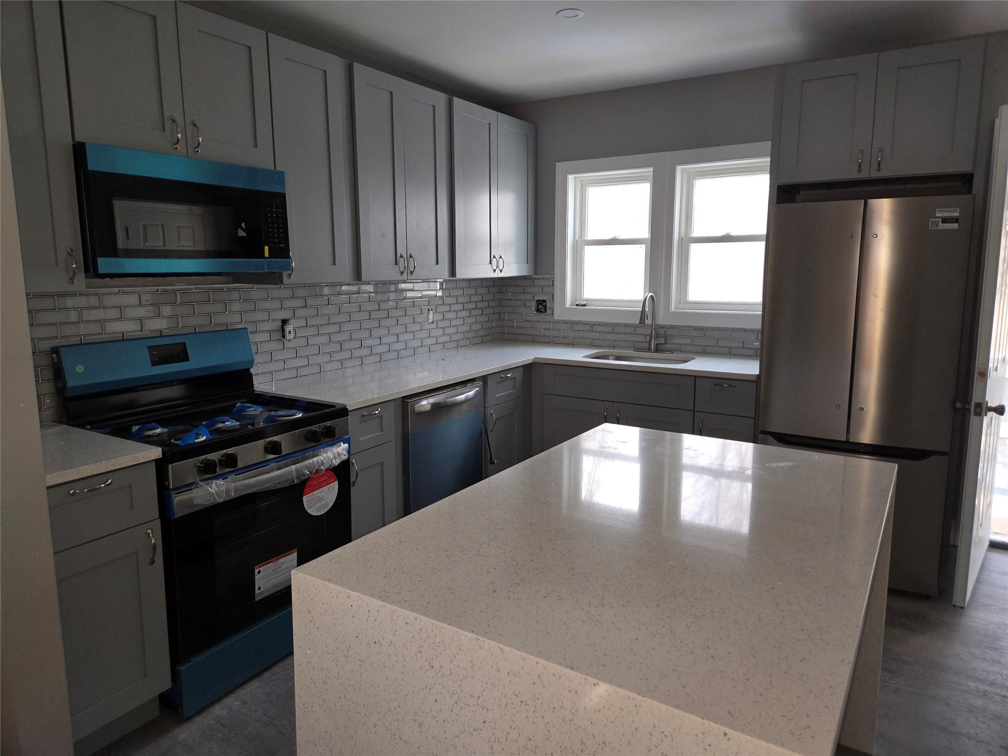 Single Family Innis  Dutchess County, NY 12603, MLS-831898-5