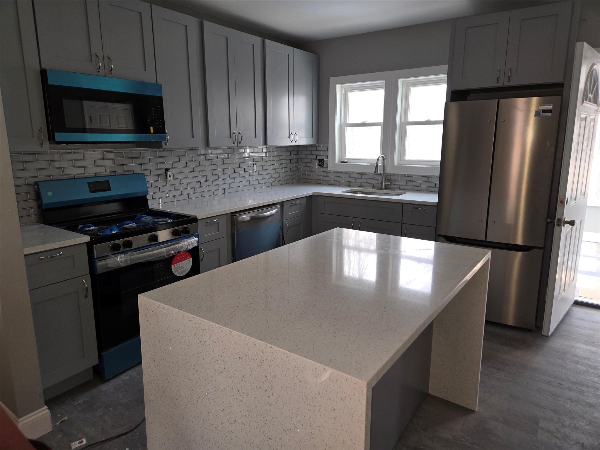 Single Family Innis  Dutchess County, NY 12603, MLS-831898-6