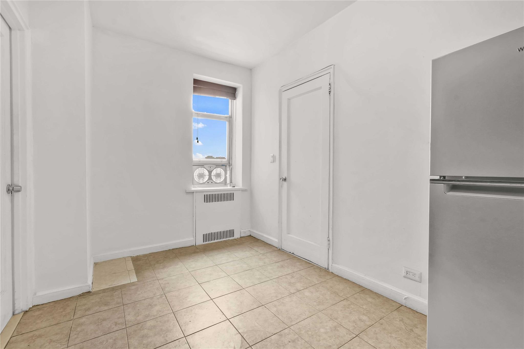 Coop Boston  Bronx, NY 10462, MLS-831917-11