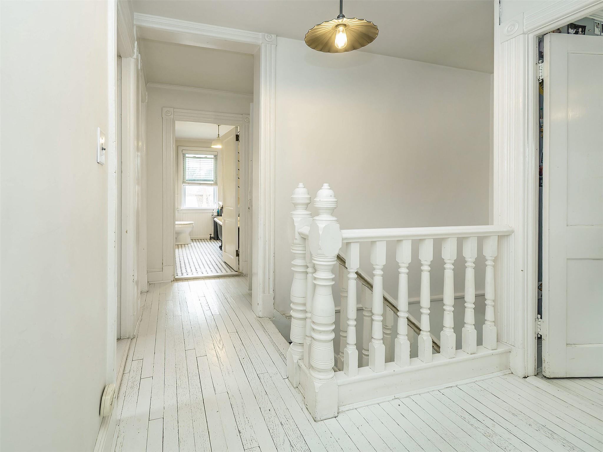 Single Family Carpenter  Nassau County, NY 11579, MLS-831925-23