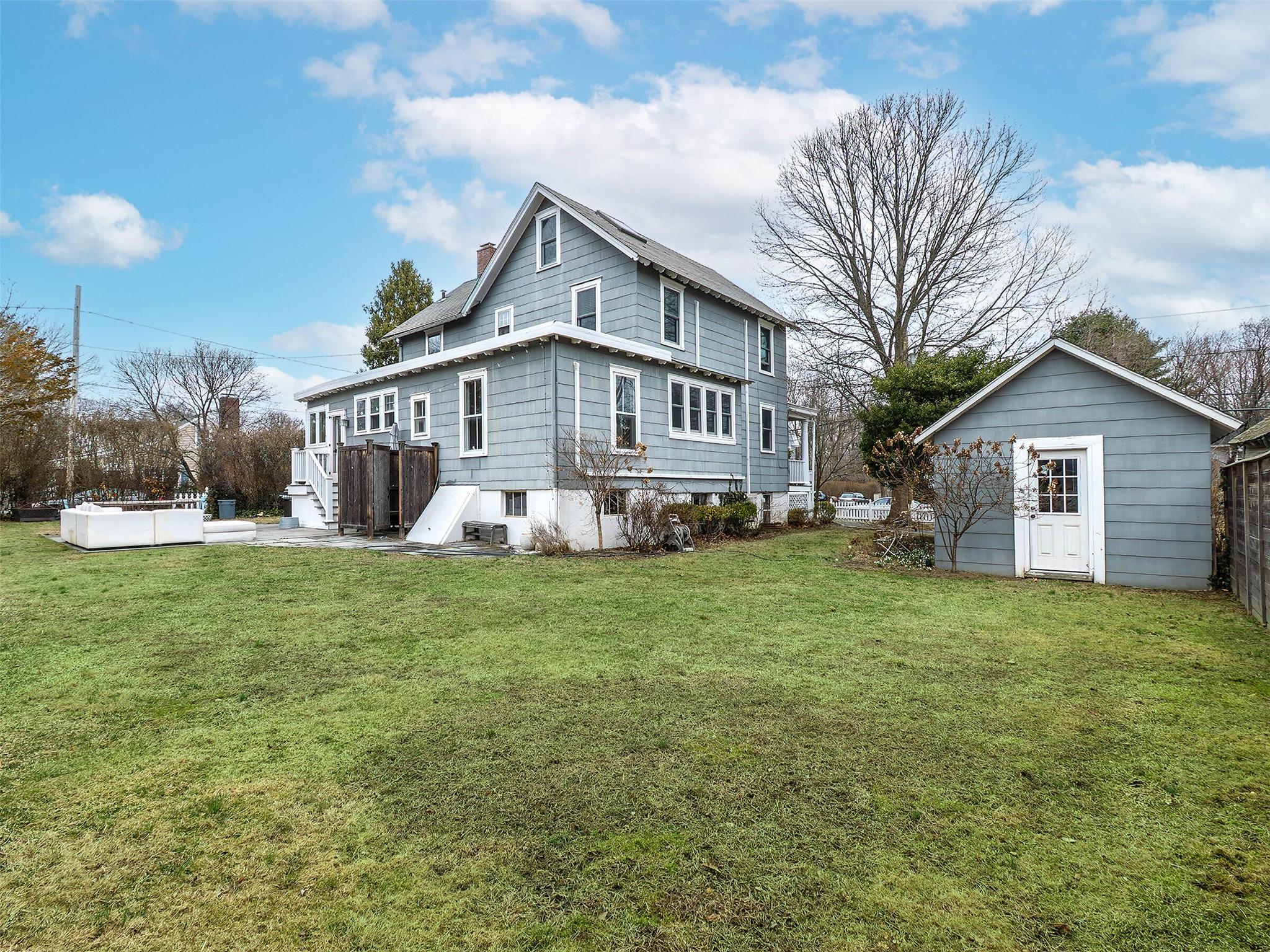 Single Family Carpenter  Nassau County, NY 11579, MLS-831925-35