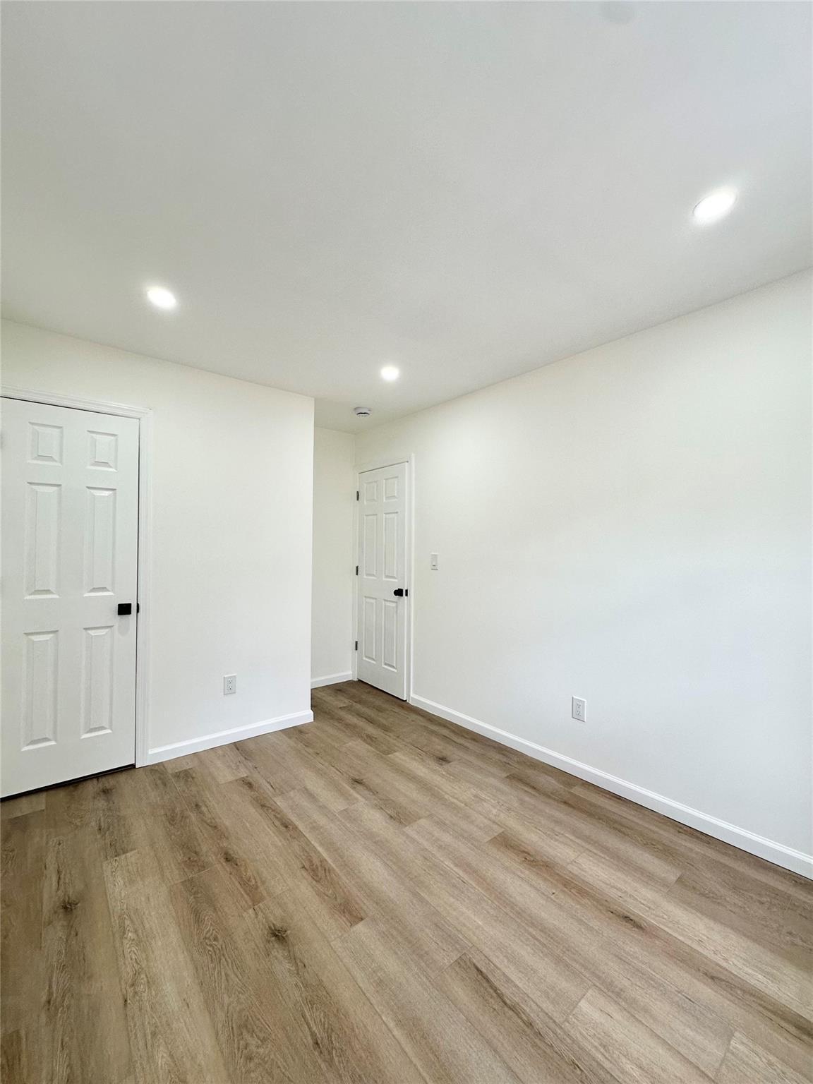 Single Family Linden  Suffolk County, NY 11754, MLS-831937-13