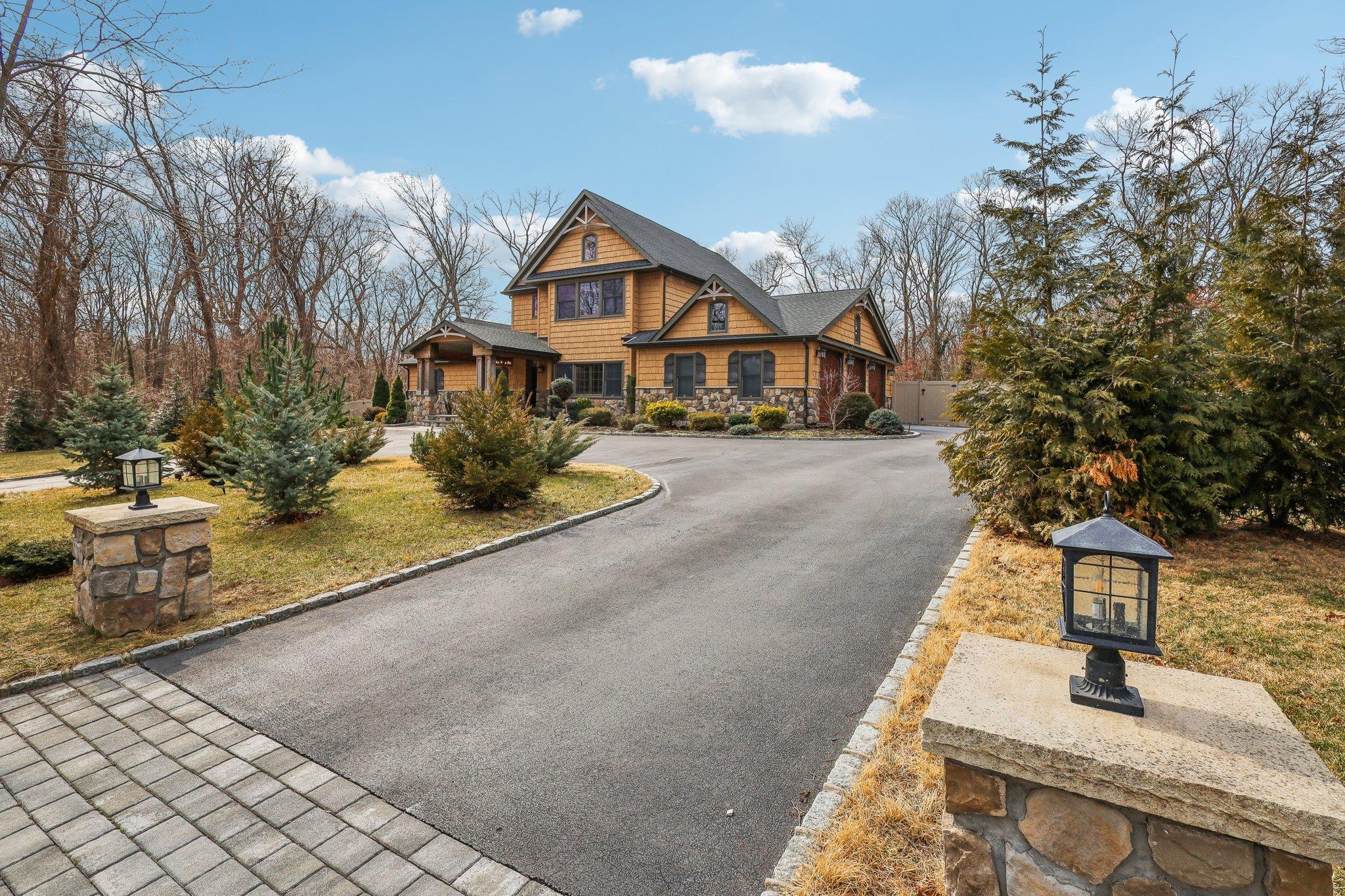 Single Family Danville  Suffolk County, NY 11740, MLS-831939-11