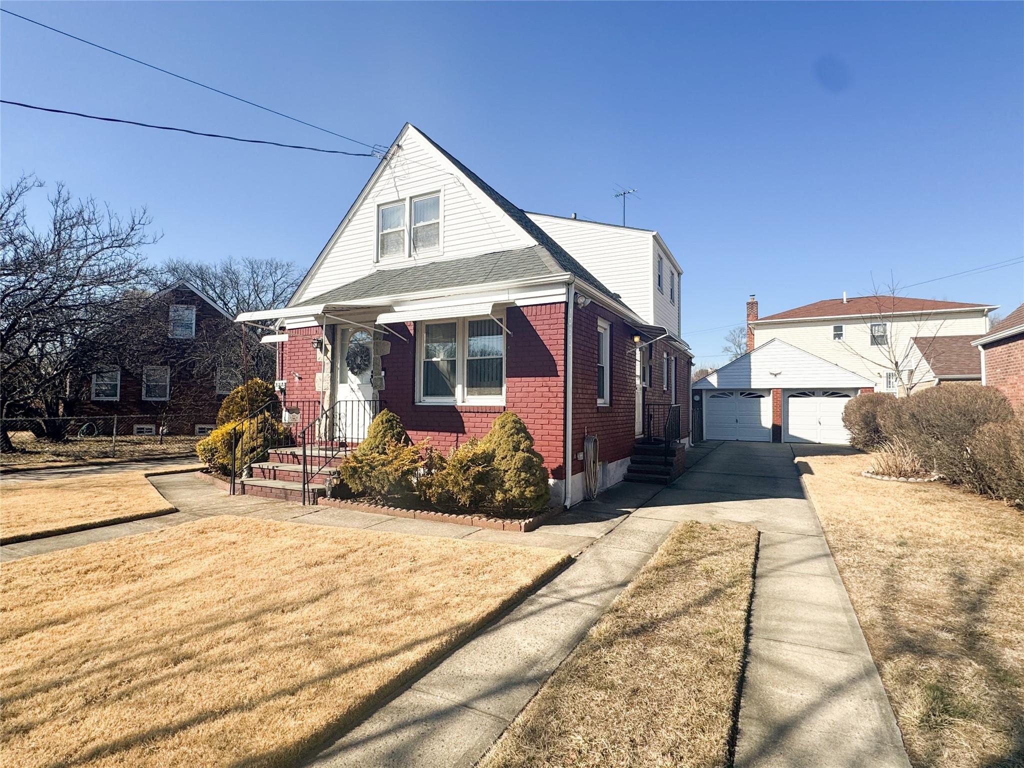 Single Family 82nd  Queens, NY 11004, MLS-831975-2