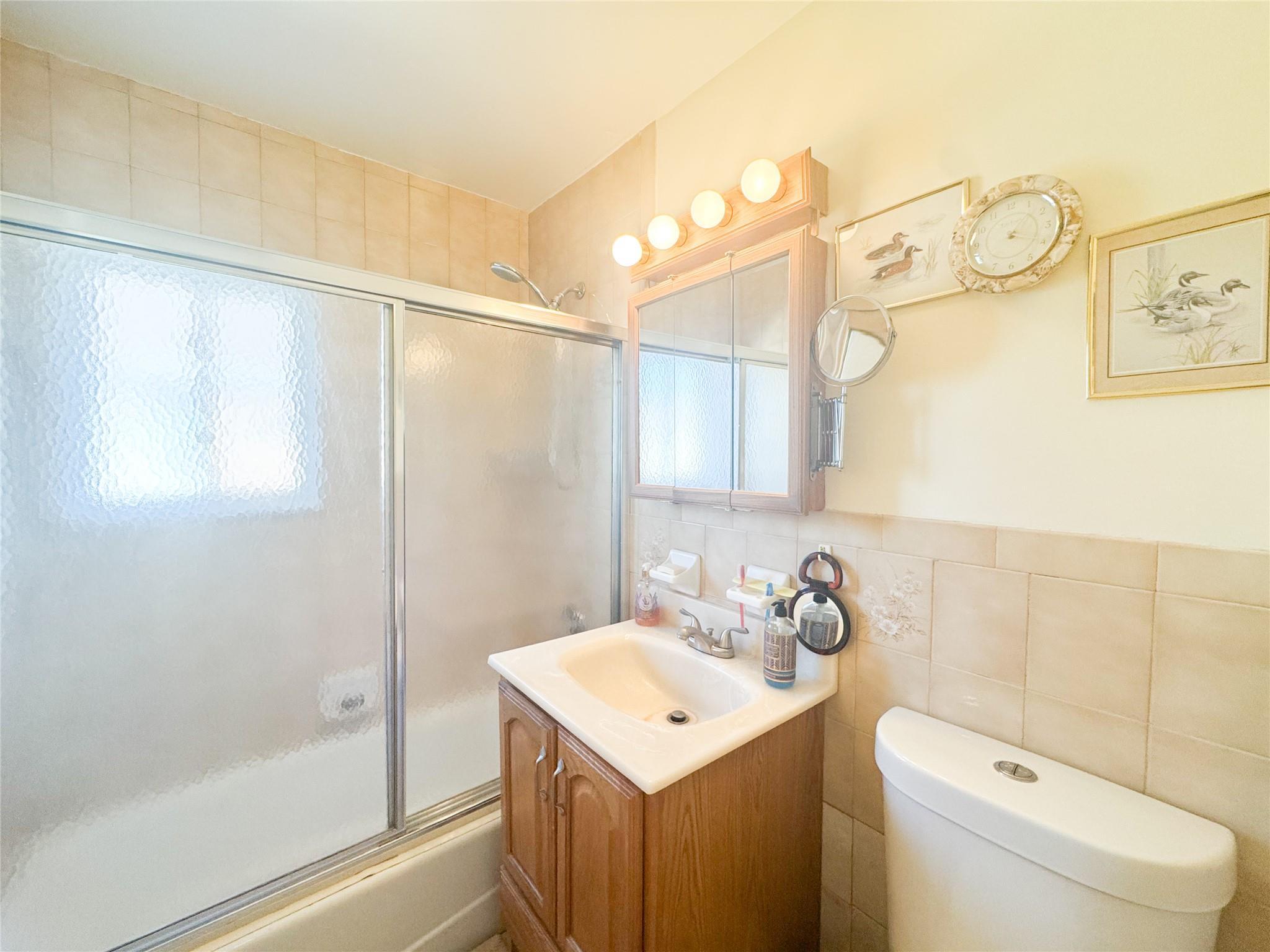 Single Family 82nd  Queens, NY 11004, MLS-831975-27