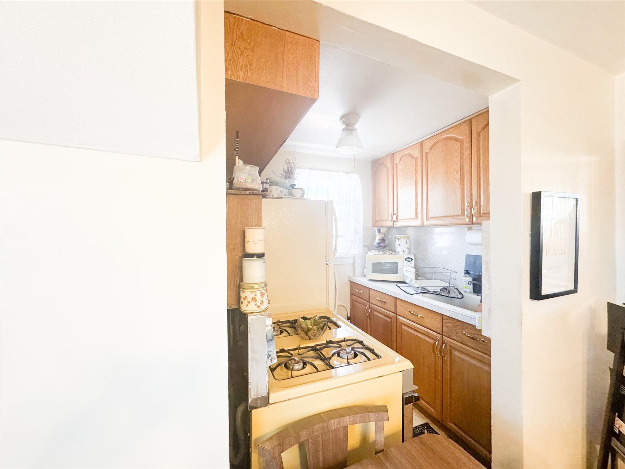 Single Family 82nd  Queens, NY 11004, MLS-831975-36