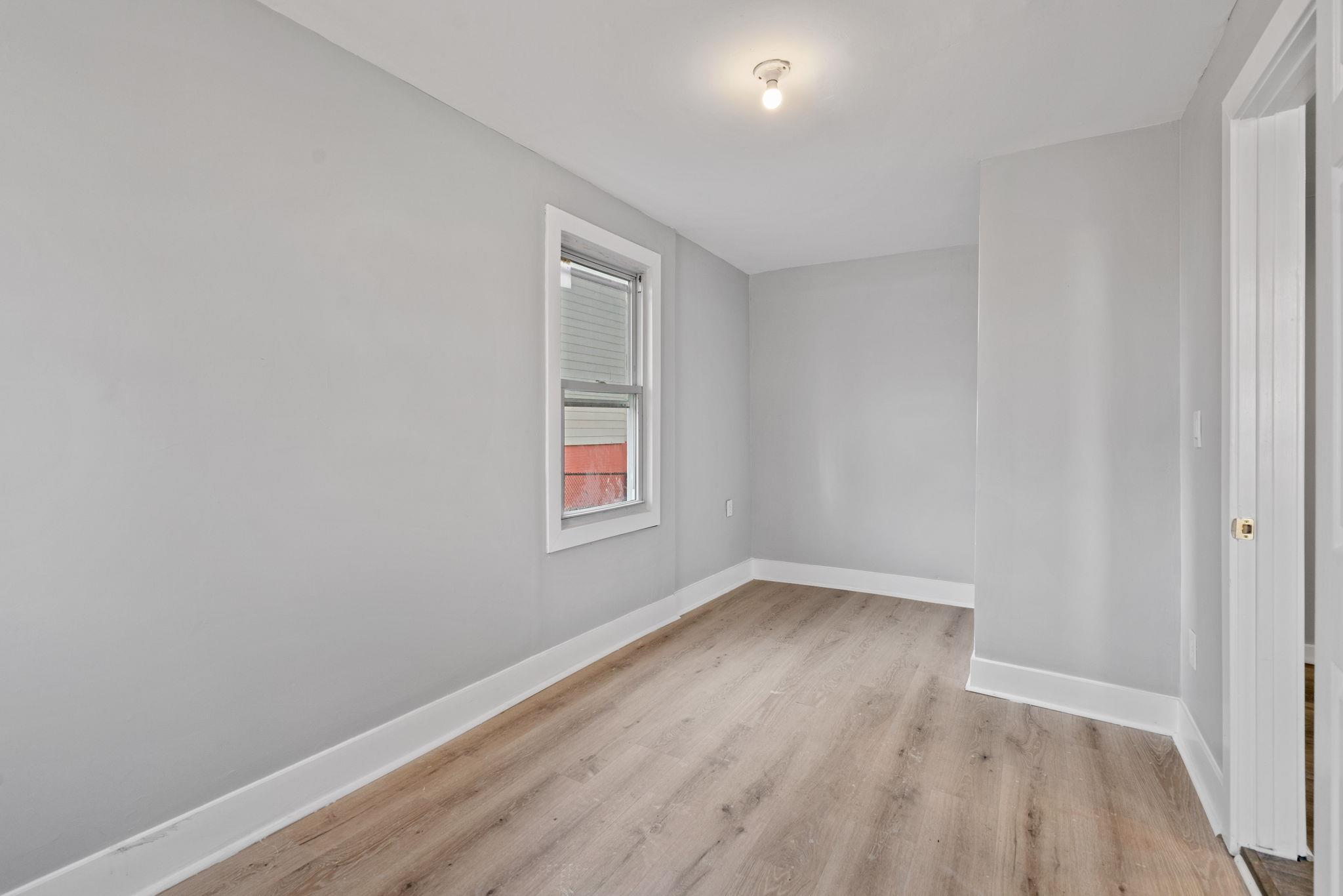 Single Family Garden  Dutchess County, NY 12601, MLS-832016-13