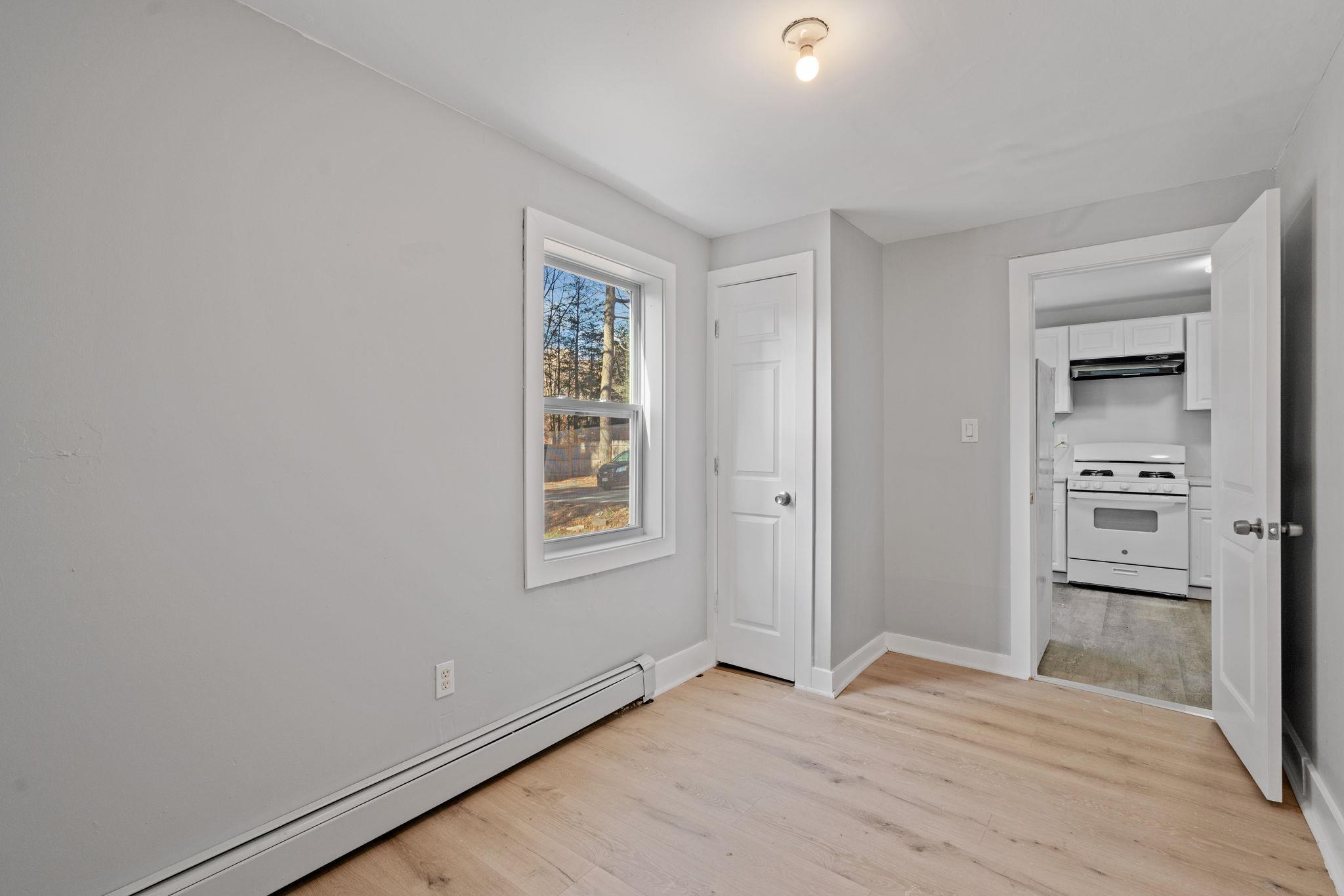 Single Family Garden  Dutchess County, NY 12601, MLS-832016-20