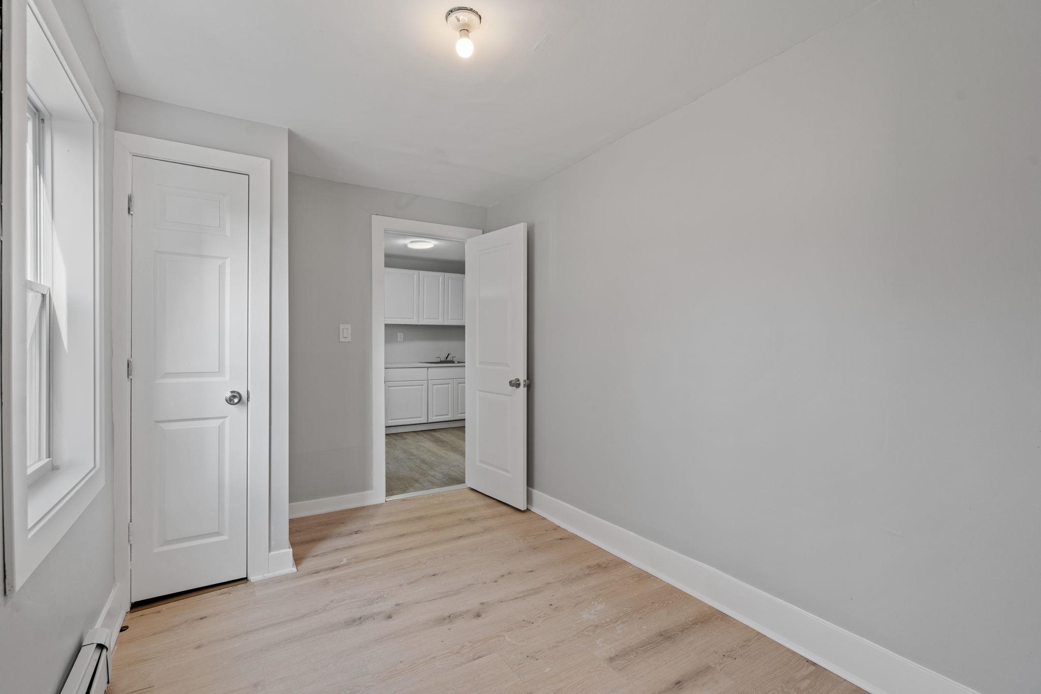 Single Family Garden  Dutchess County, NY 12601, MLS-832016-21