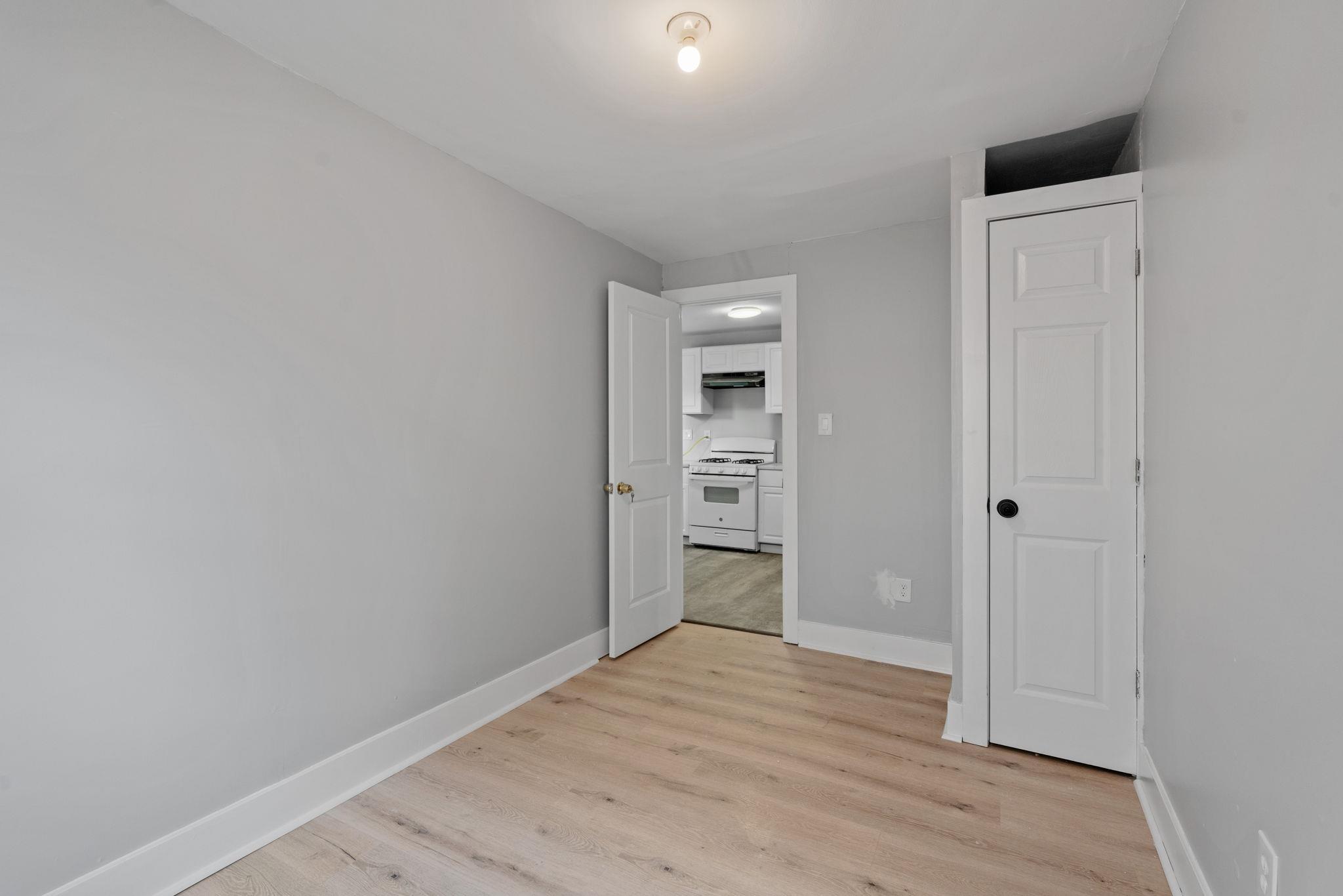Single Family Garden  Dutchess County, NY 12601, MLS-832016-24