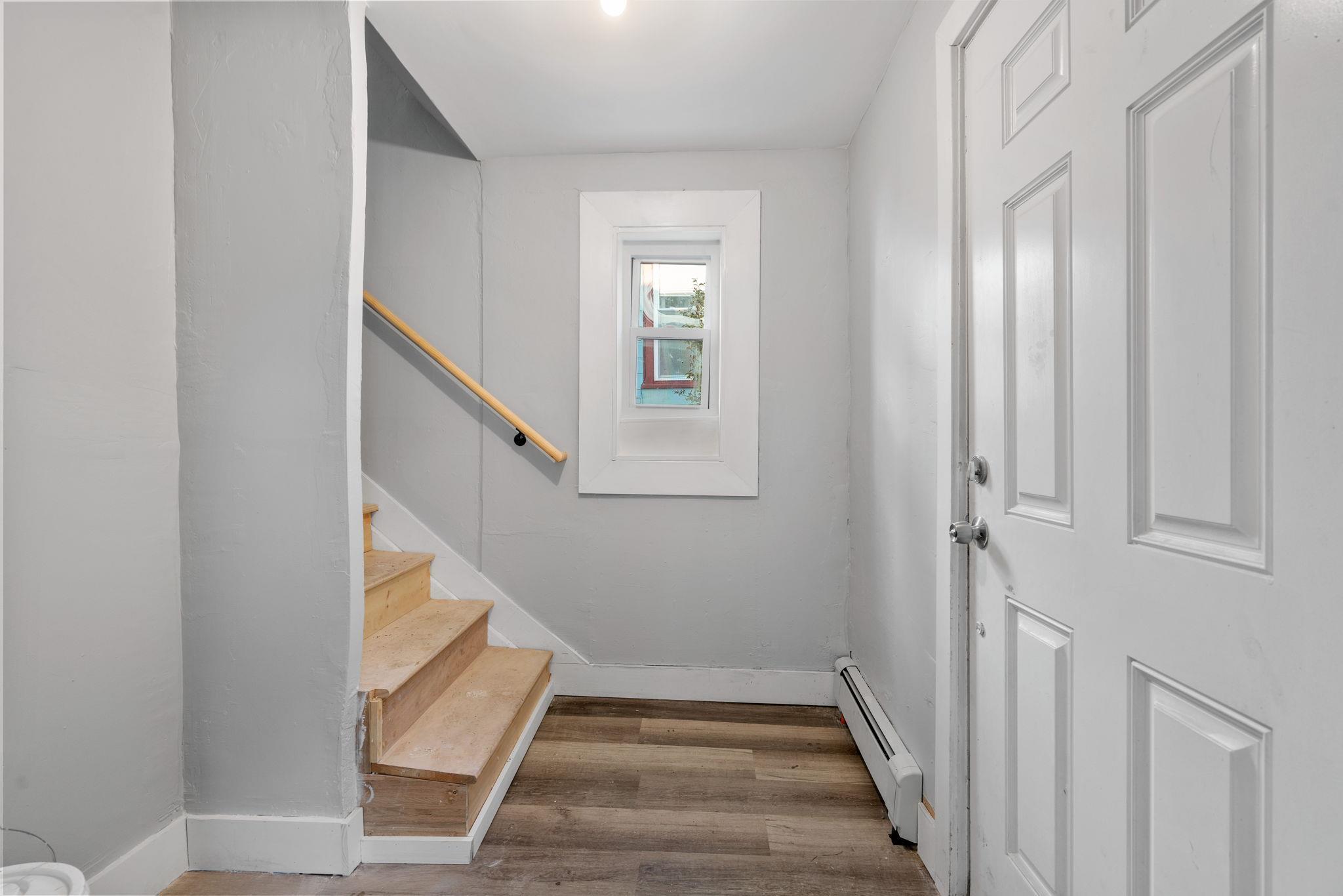 Single Family Garden  Dutchess County, NY 12601, MLS-832016-27