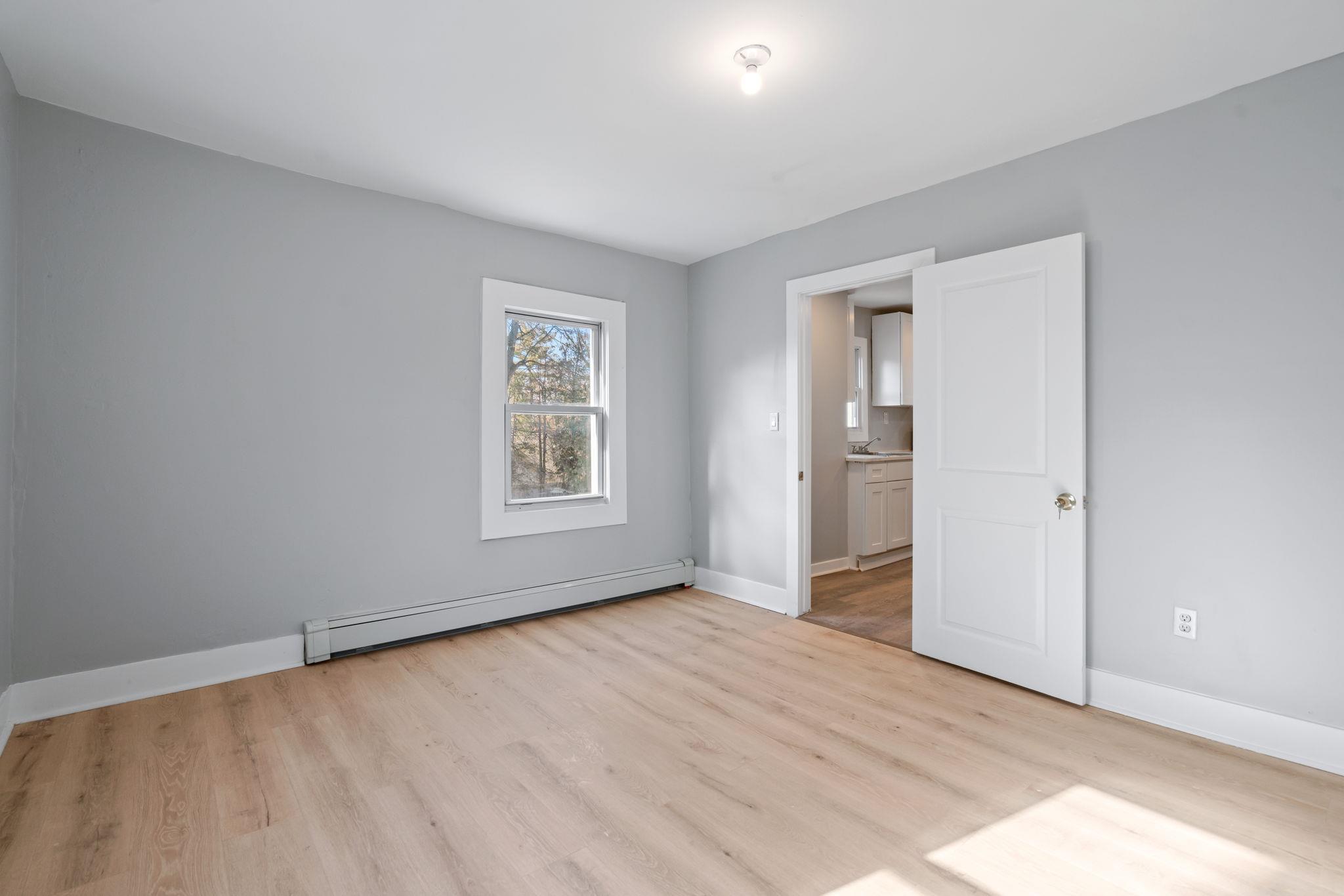 Single Family Garden  Dutchess County, NY 12601, MLS-832016-44