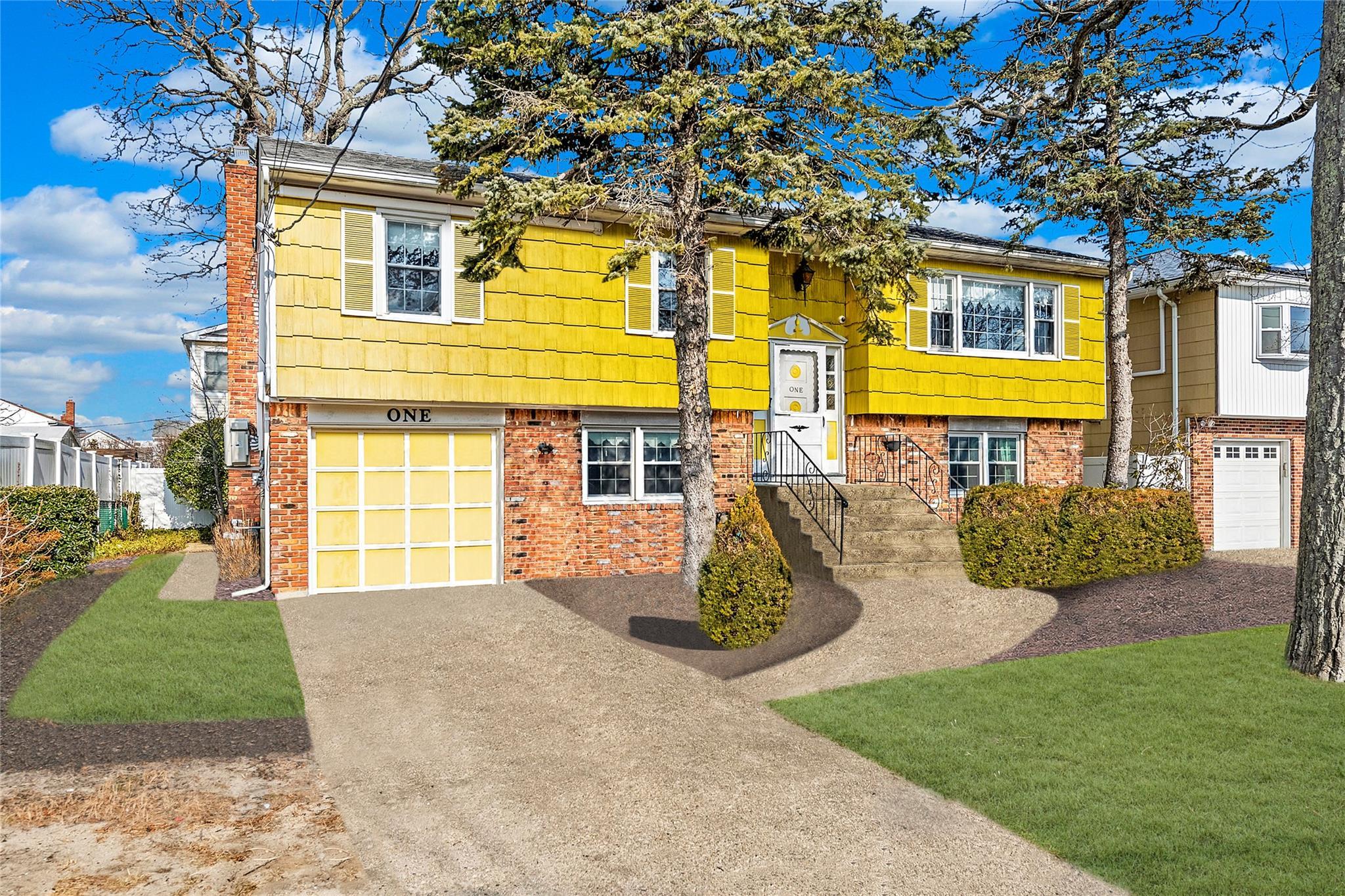 Single Family 8th  Nassau County, NY 11709, MLS-832057-19