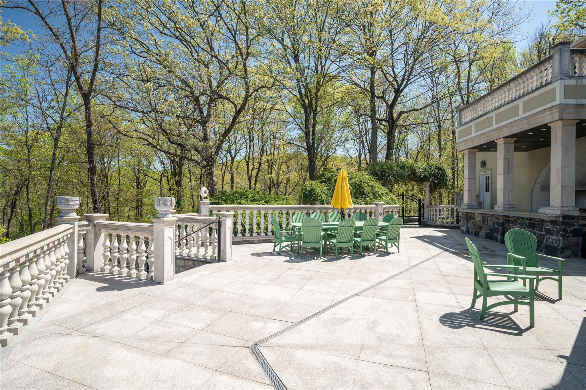 Single Family Clausland Mountain  Rockland County, NY 10913, MLS-832081-42
