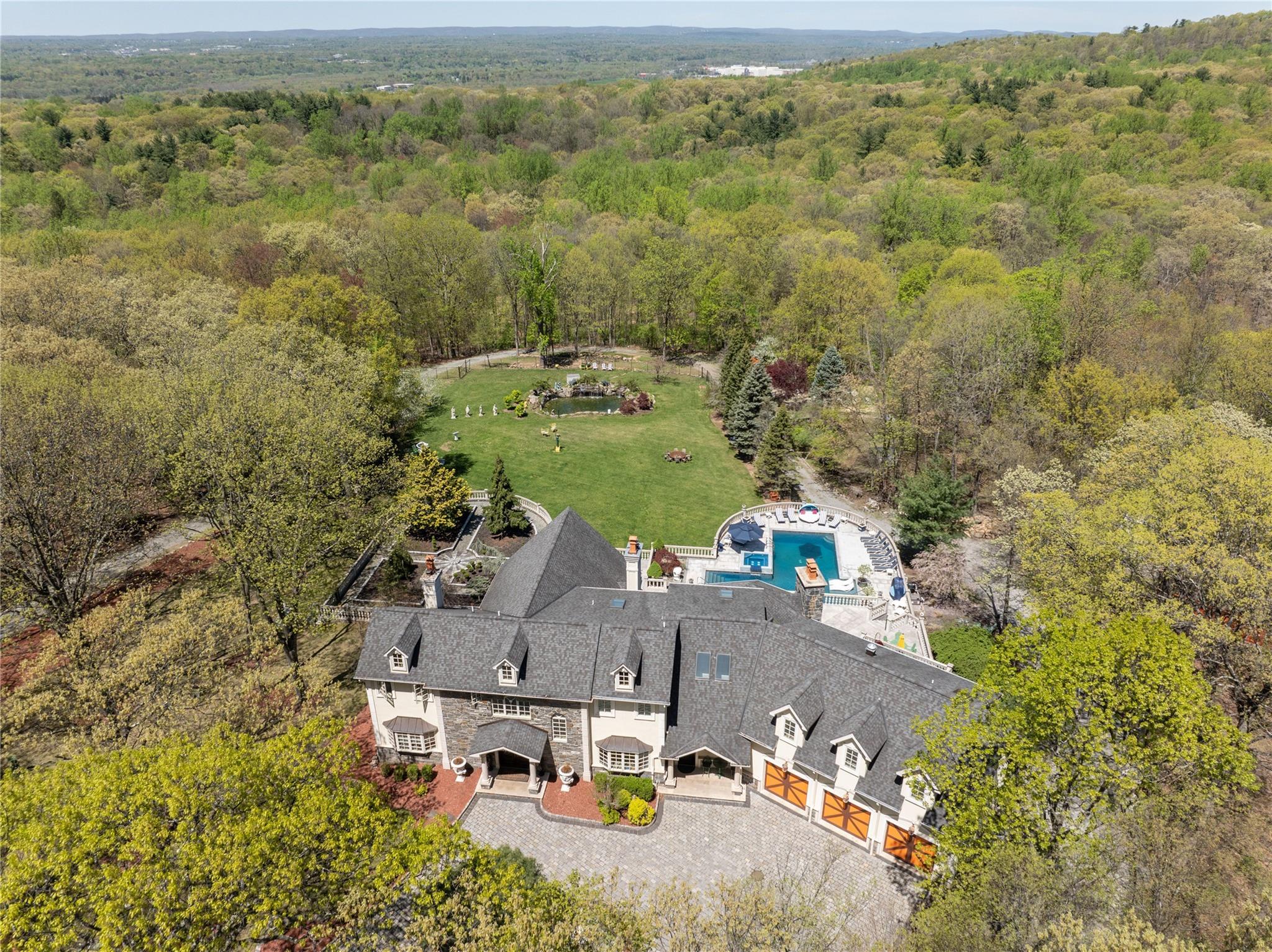 Single Family Clausland Mountain  Rockland County, NY 10913, MLS-832081-6