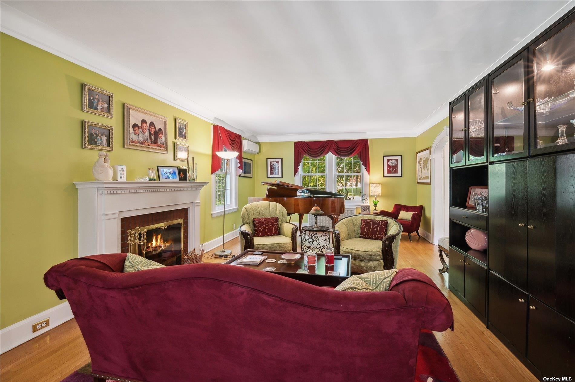 Single Family Summit  Nassau County, NY 11596, MLS-832102-15
