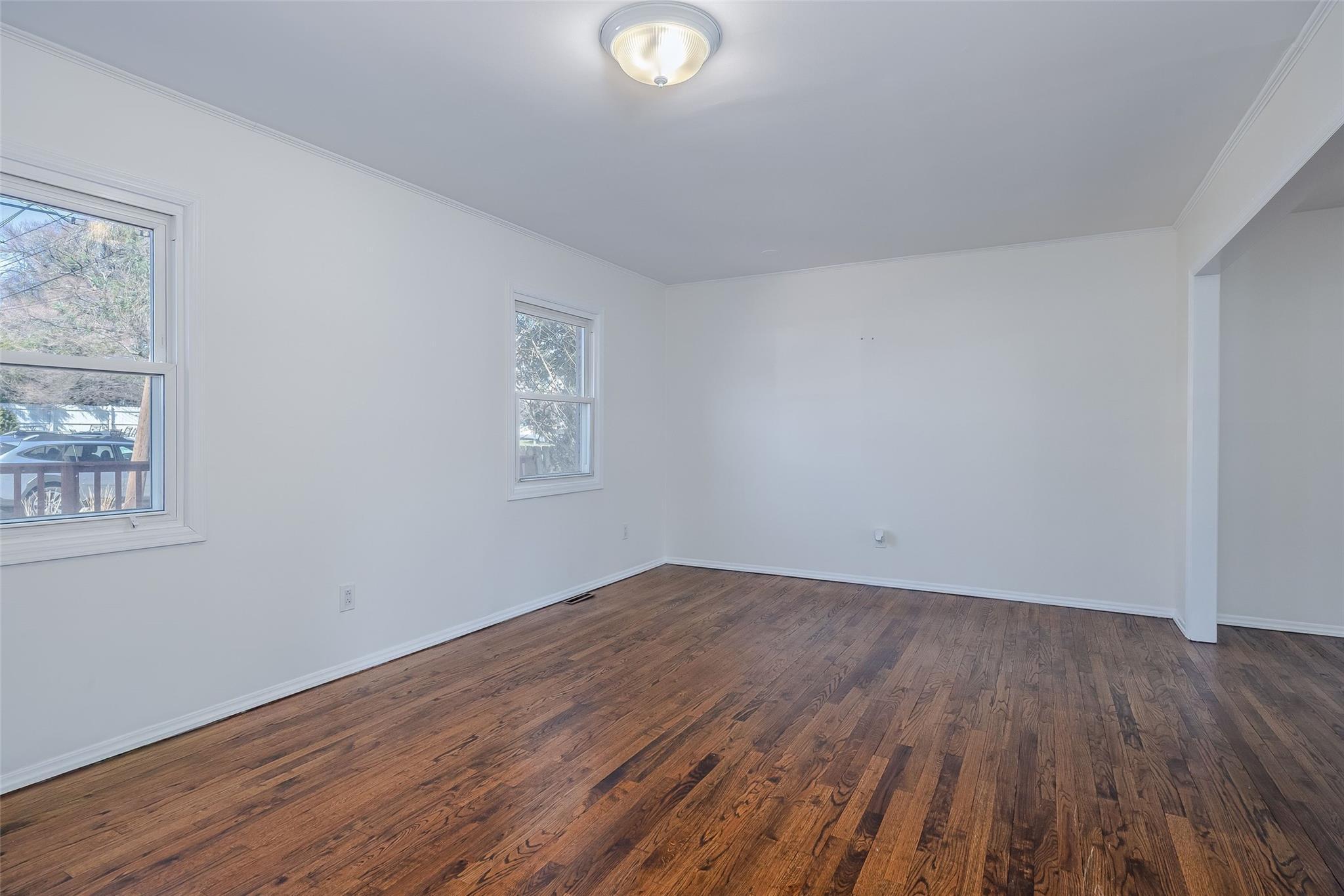 Single Family Pershing  Nassau County, NY 11560, MLS-832103-6