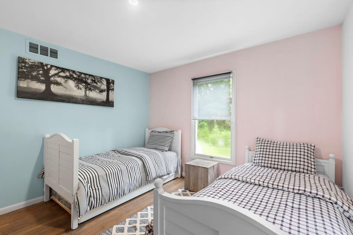 Single Family Whalers  Suffolk County, NY 11963, MLS-832136-9