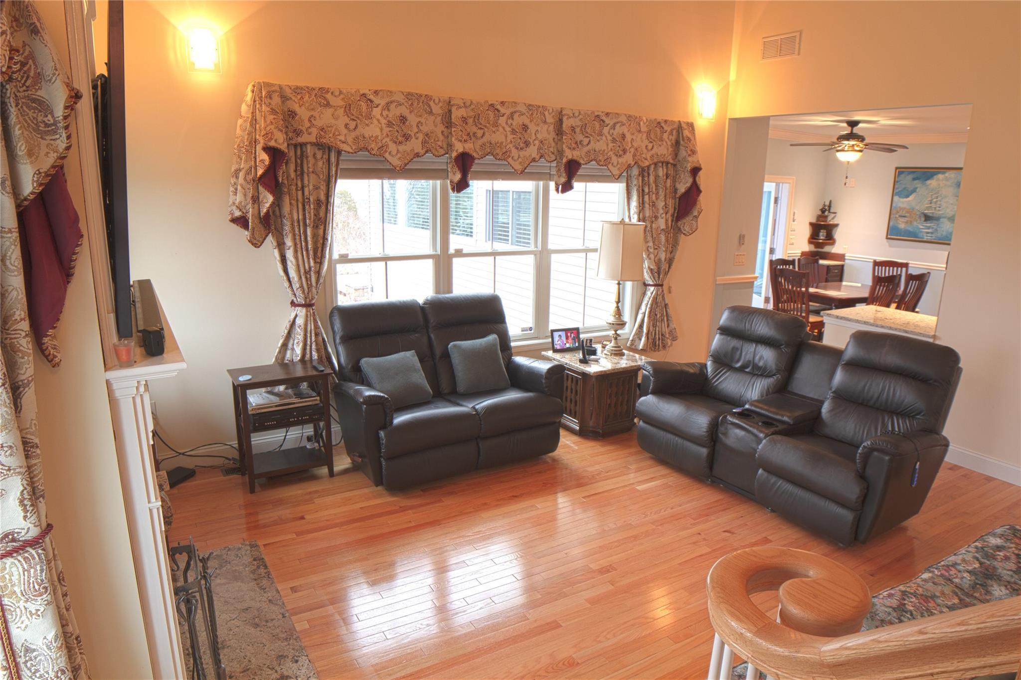 Single Family Ridgeline  Dutchess County, NY 12603, MLS-832191-11
