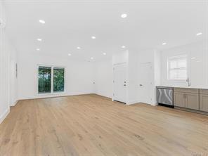 Apartment Delafield  Bronx, NY 10471, MLS-832194-9