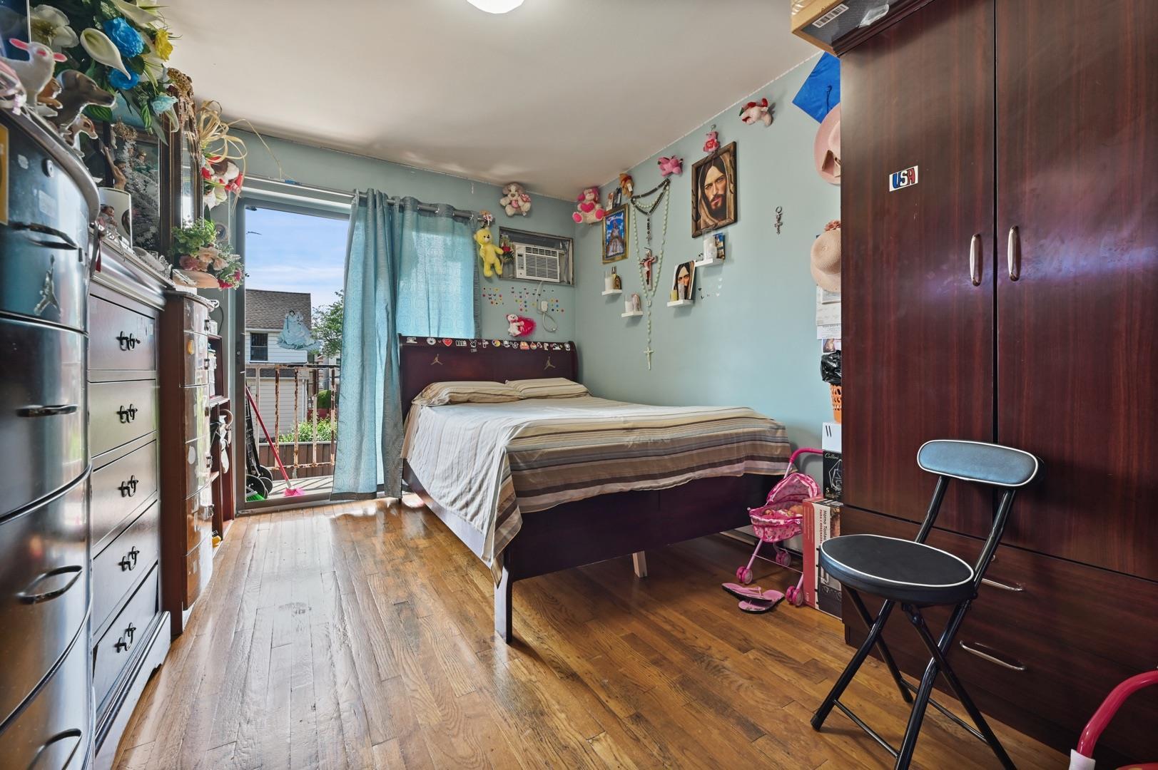 Single Family 106th  Queens, NY 11368, MLS-832209-13