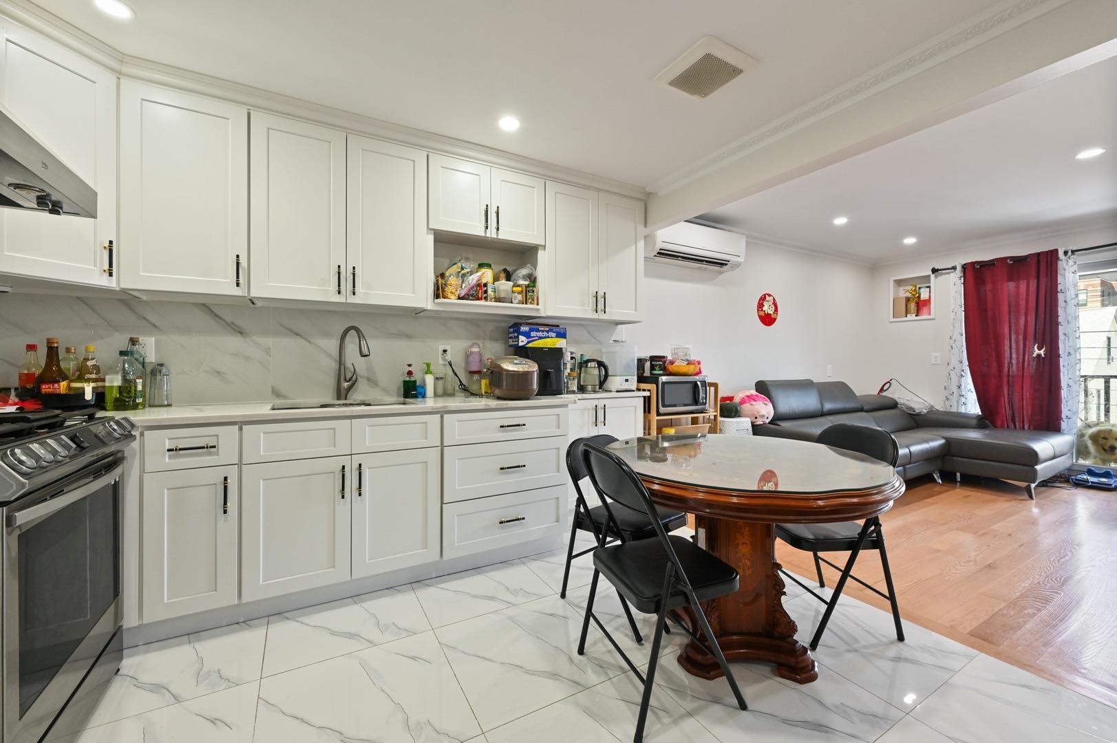 Single Family 106th  Queens, NY 11368, MLS-832209-3