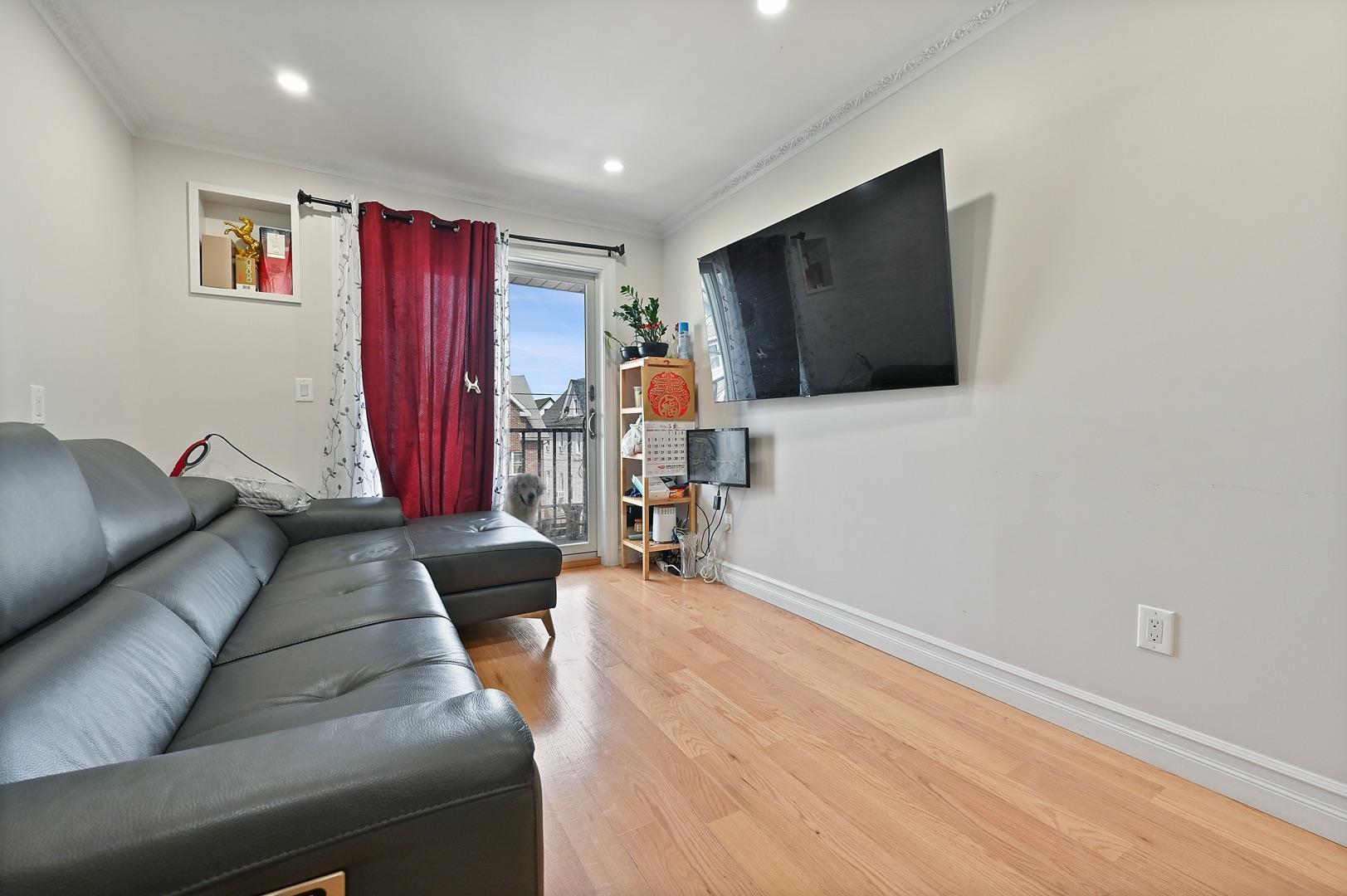 Single Family 106th  Queens, NY 11368, MLS-832209-5