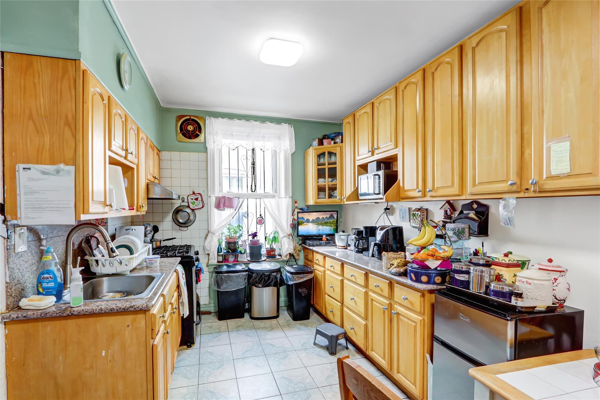 Single Family Stockholm  Queens, NY 11237, MLS-832212-5