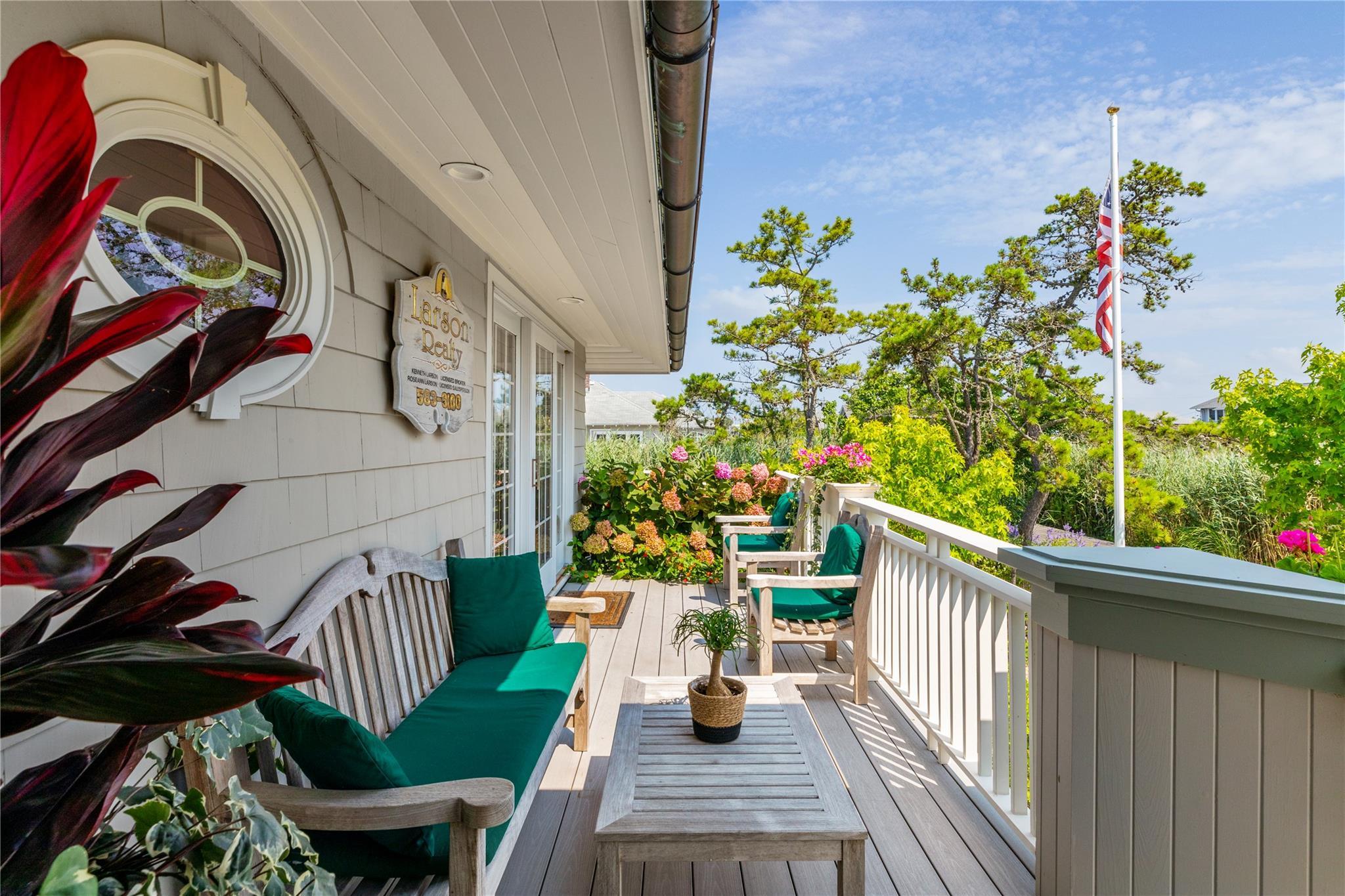 Single Family Broadway  Suffolk County, NY 11706, MLS-832215-29