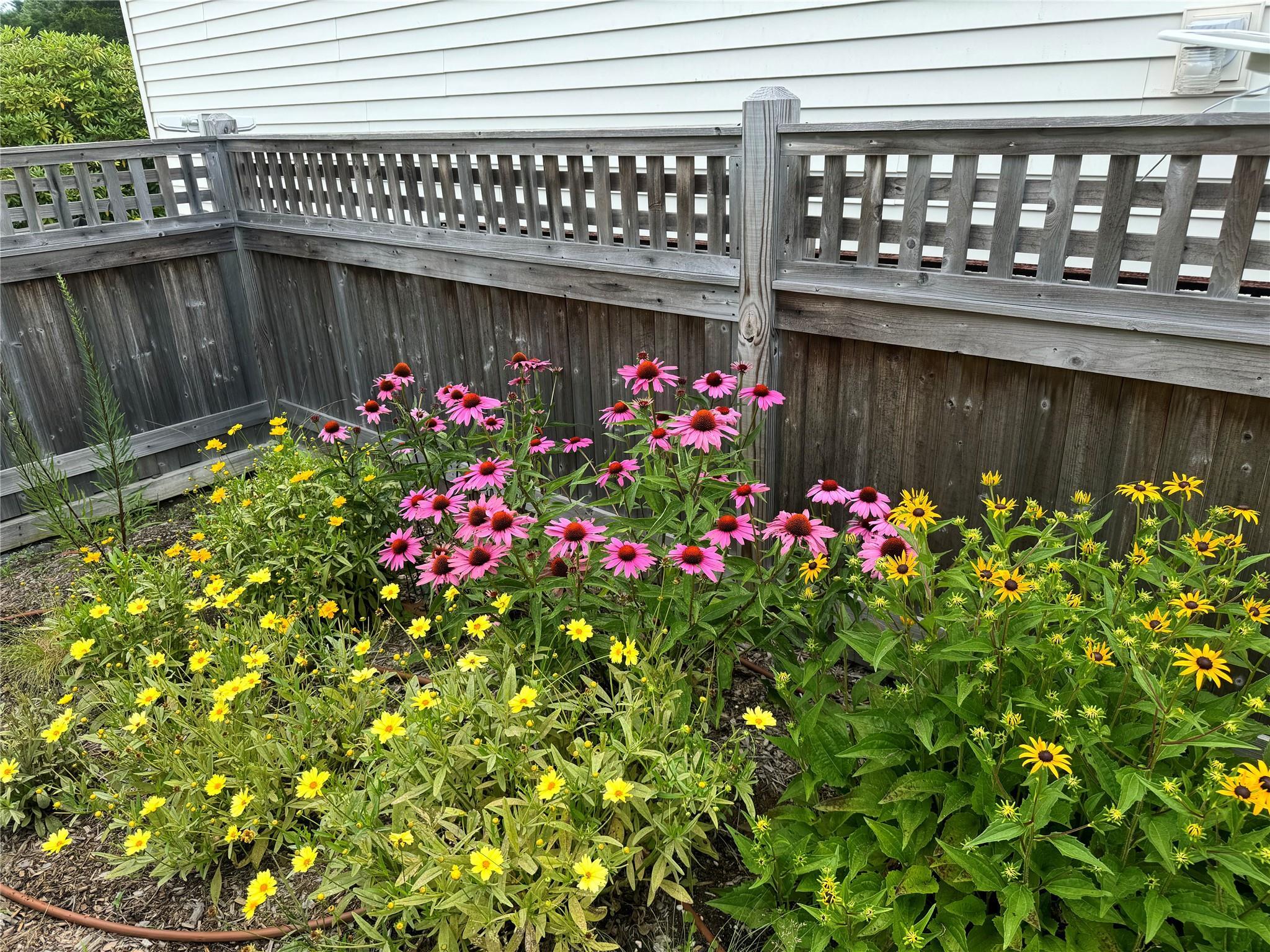 Single Family Gardners  Suffolk County, NY 11946, MLS-832238-23