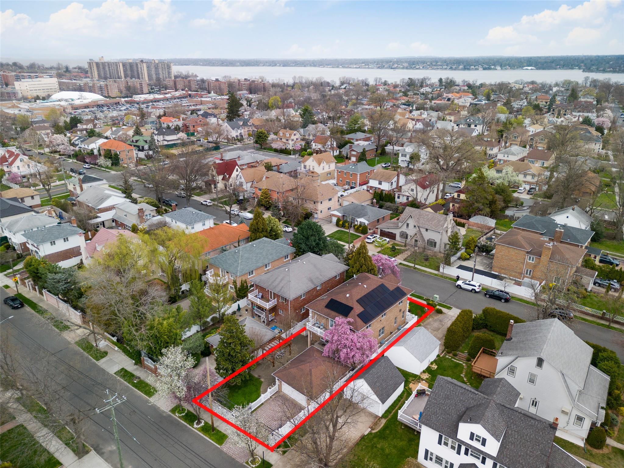 Single Family 210th Place  Queens, NY 11360, MLS-832264-2