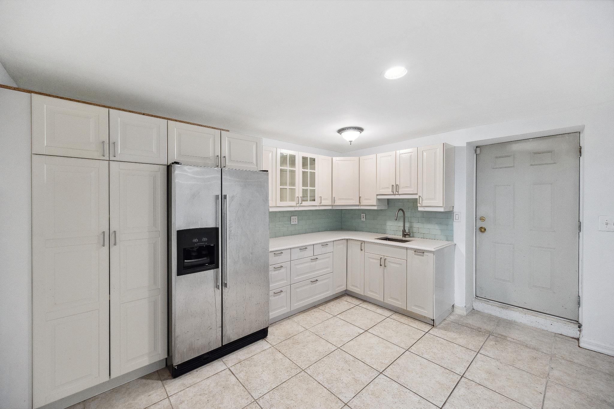 Single Family 210th Place  Queens, NY 11360, MLS-832264-31