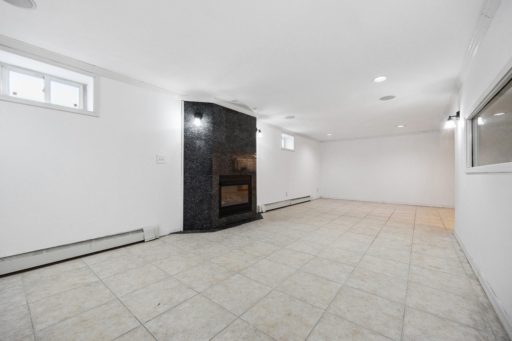 Single Family 210th Place  Queens, NY 11360, MLS-832264-32
