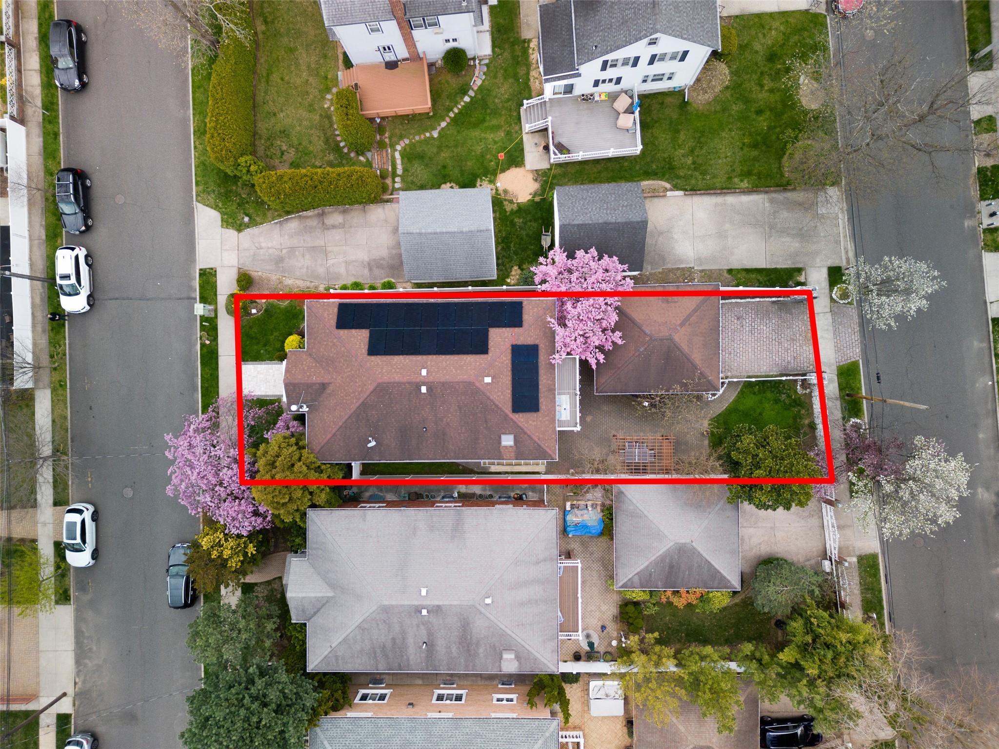 Single Family 210th Place  Queens, NY 11360, MLS-832264-40