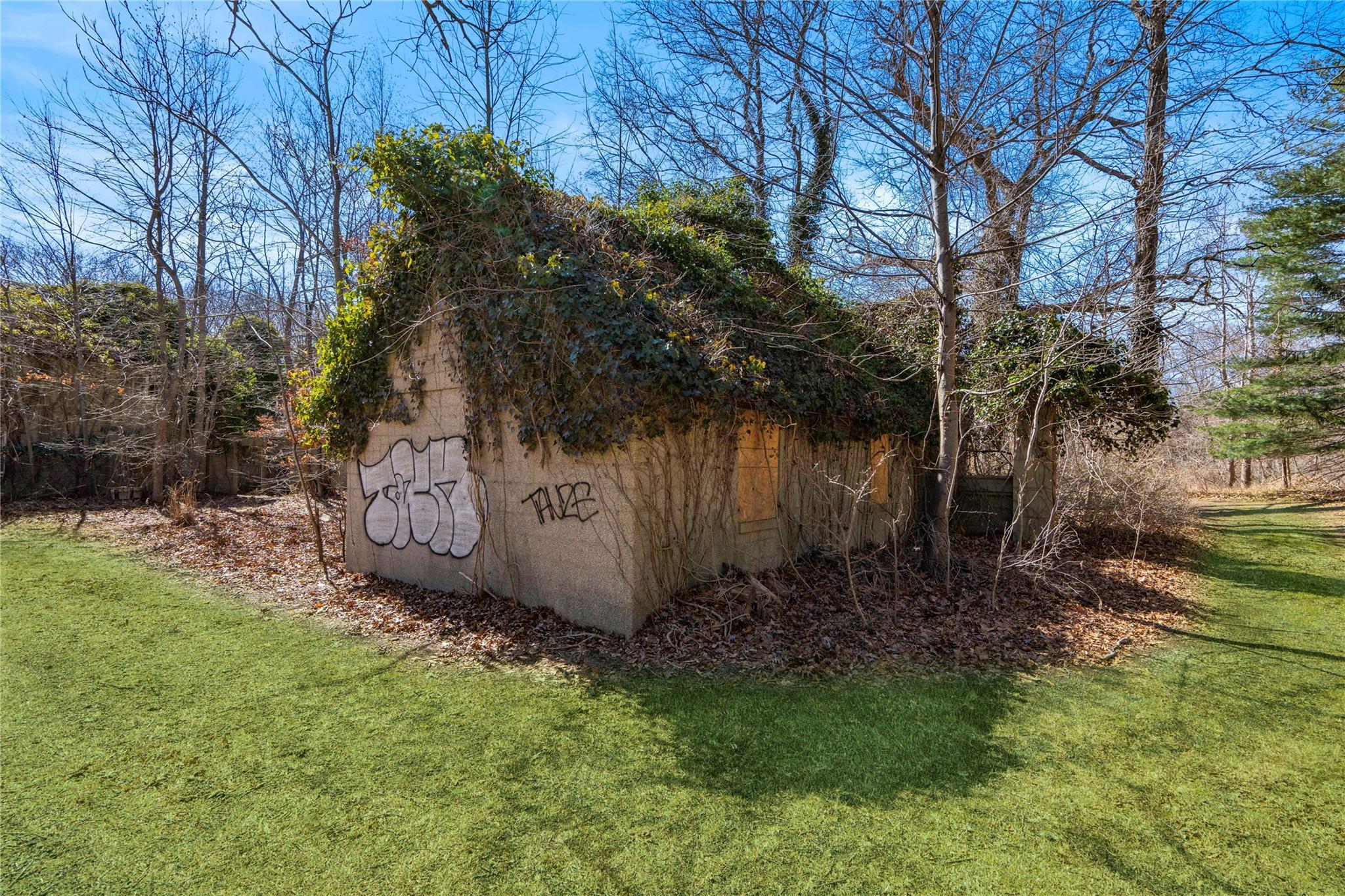 Single Family Cedar Swamp  Nassau County, NY 11545, MLS-832286-7