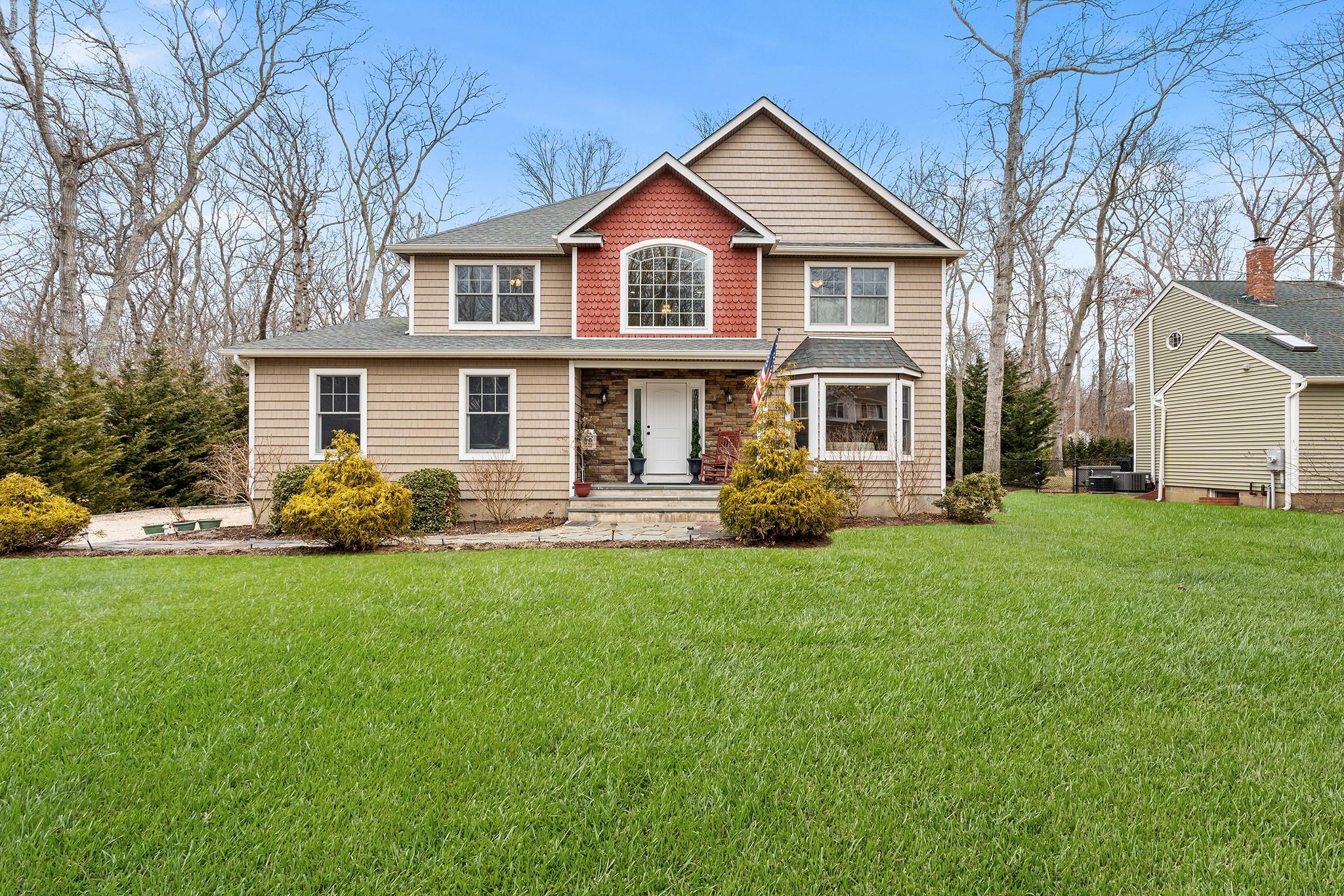 Single Family Hickory  Suffolk County, NY 11971, MLS-832312-2