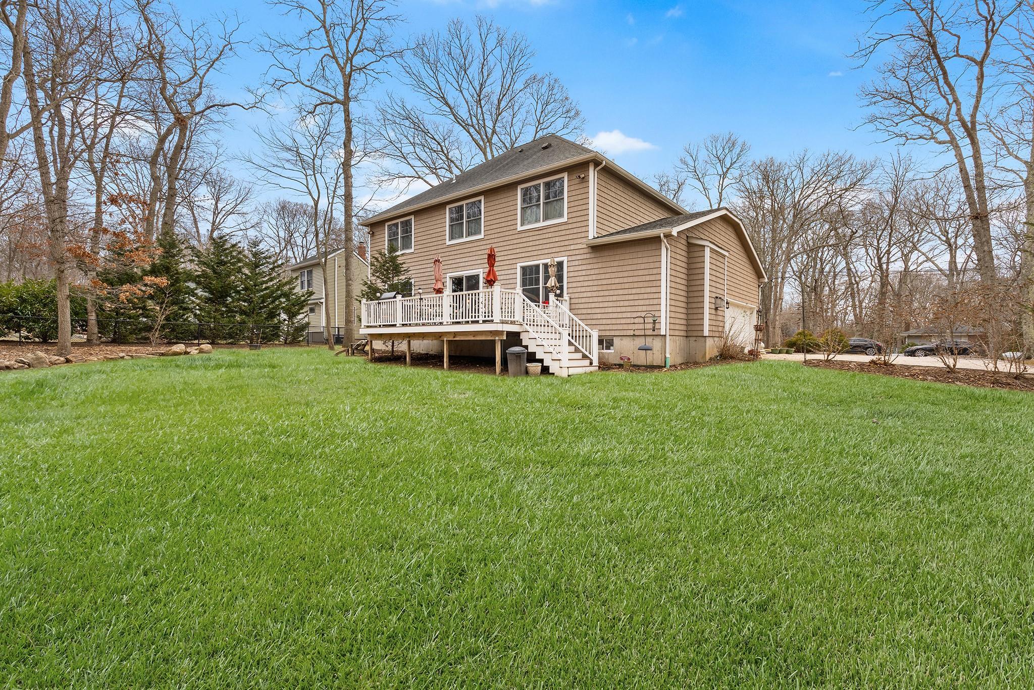 Single Family Hickory  Suffolk County, NY 11971, MLS-832312-37