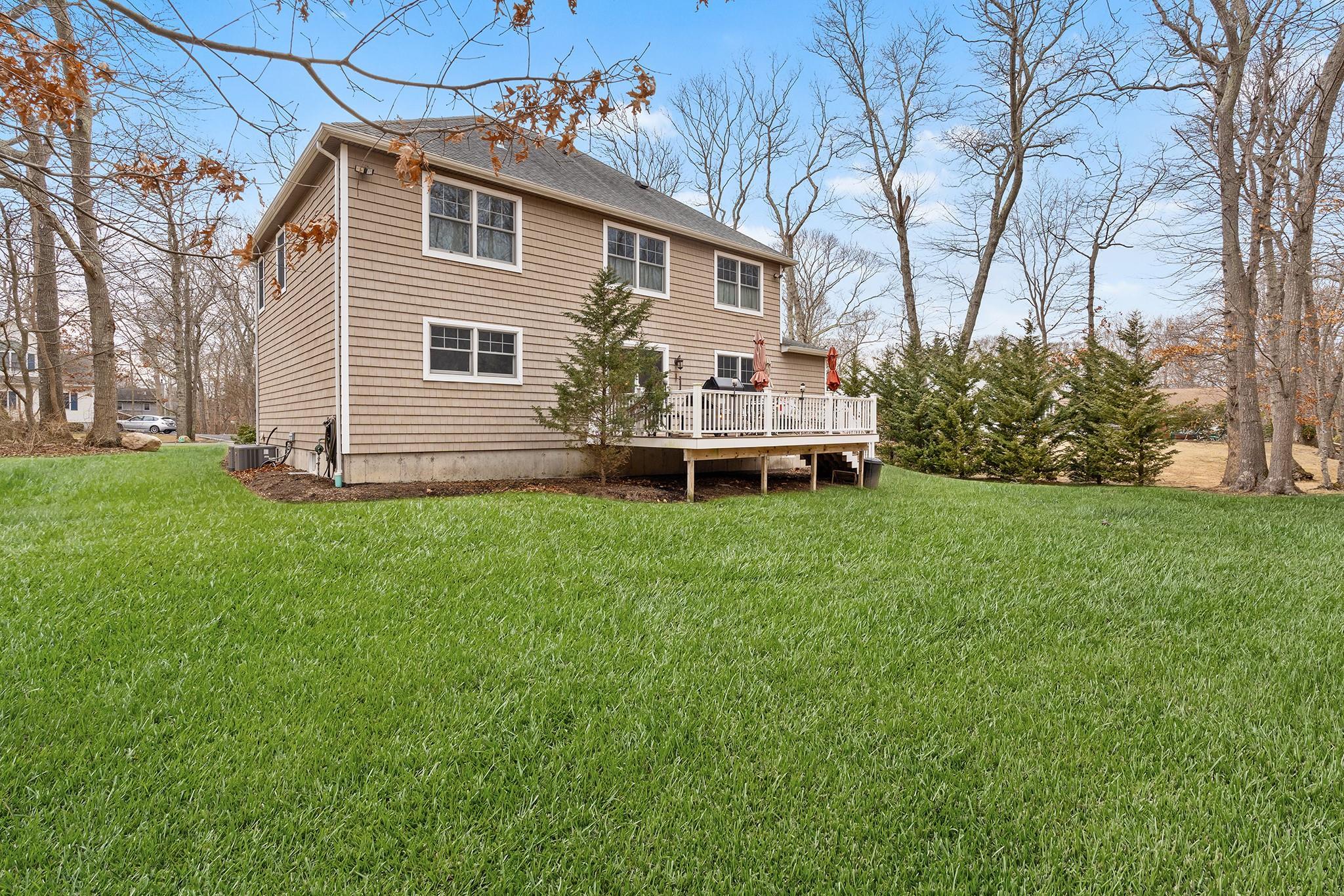 Single Family Hickory  Suffolk County, NY 11971, MLS-832312-38